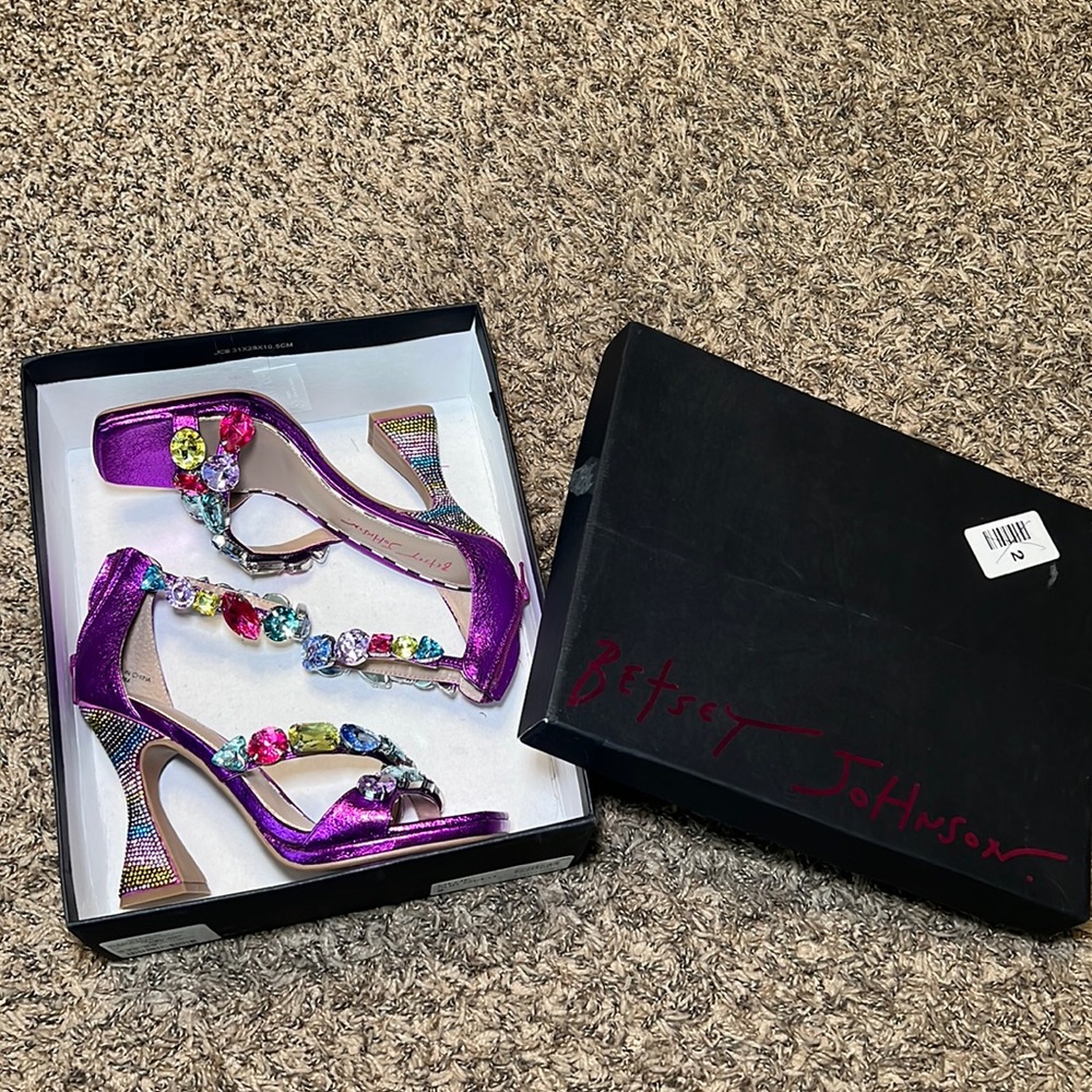 Betsey Johnson Lillie Purple Heels